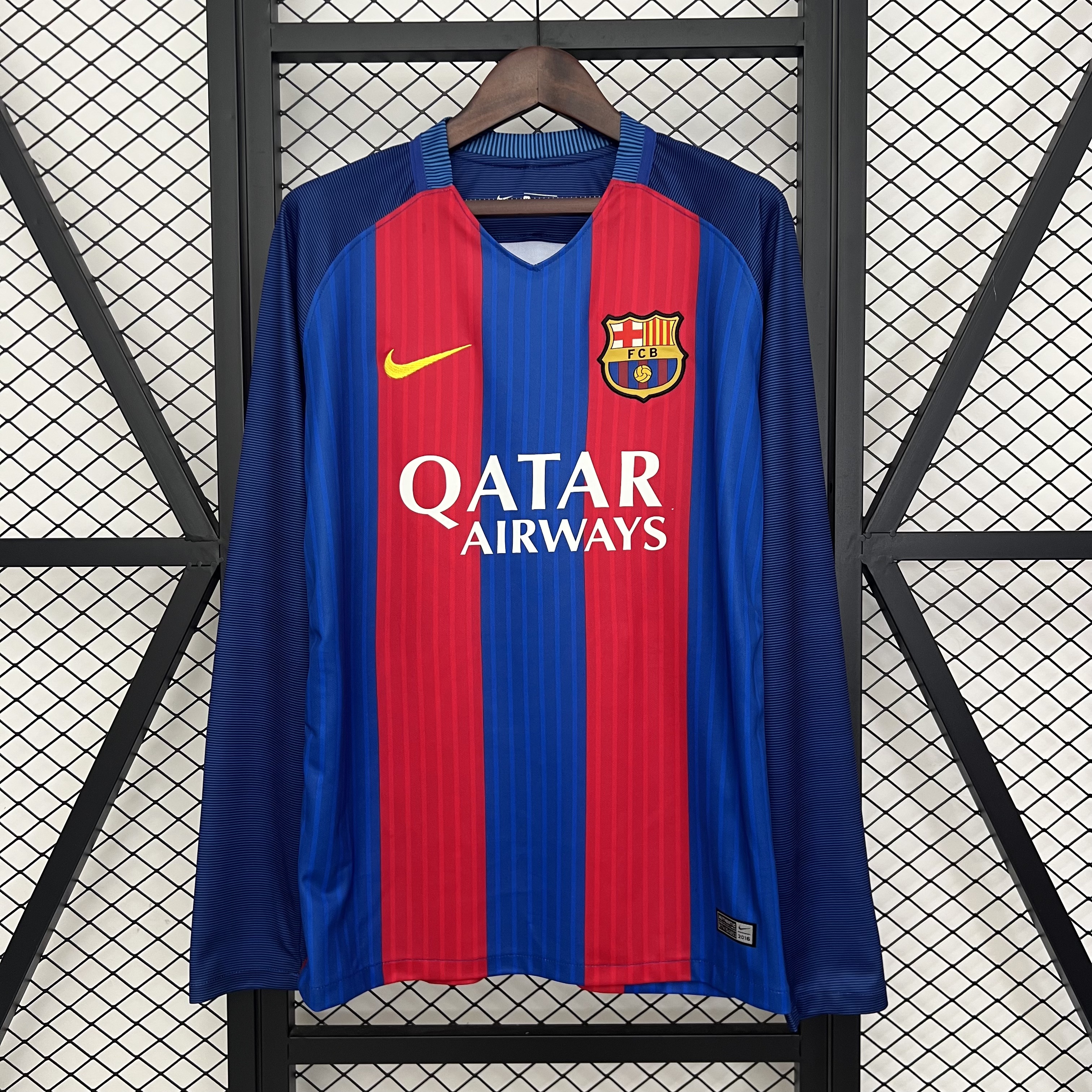 Barcelona Retro Jersey Home Long Sleeve Soccer Shirt 2016-17 - sinoshirt