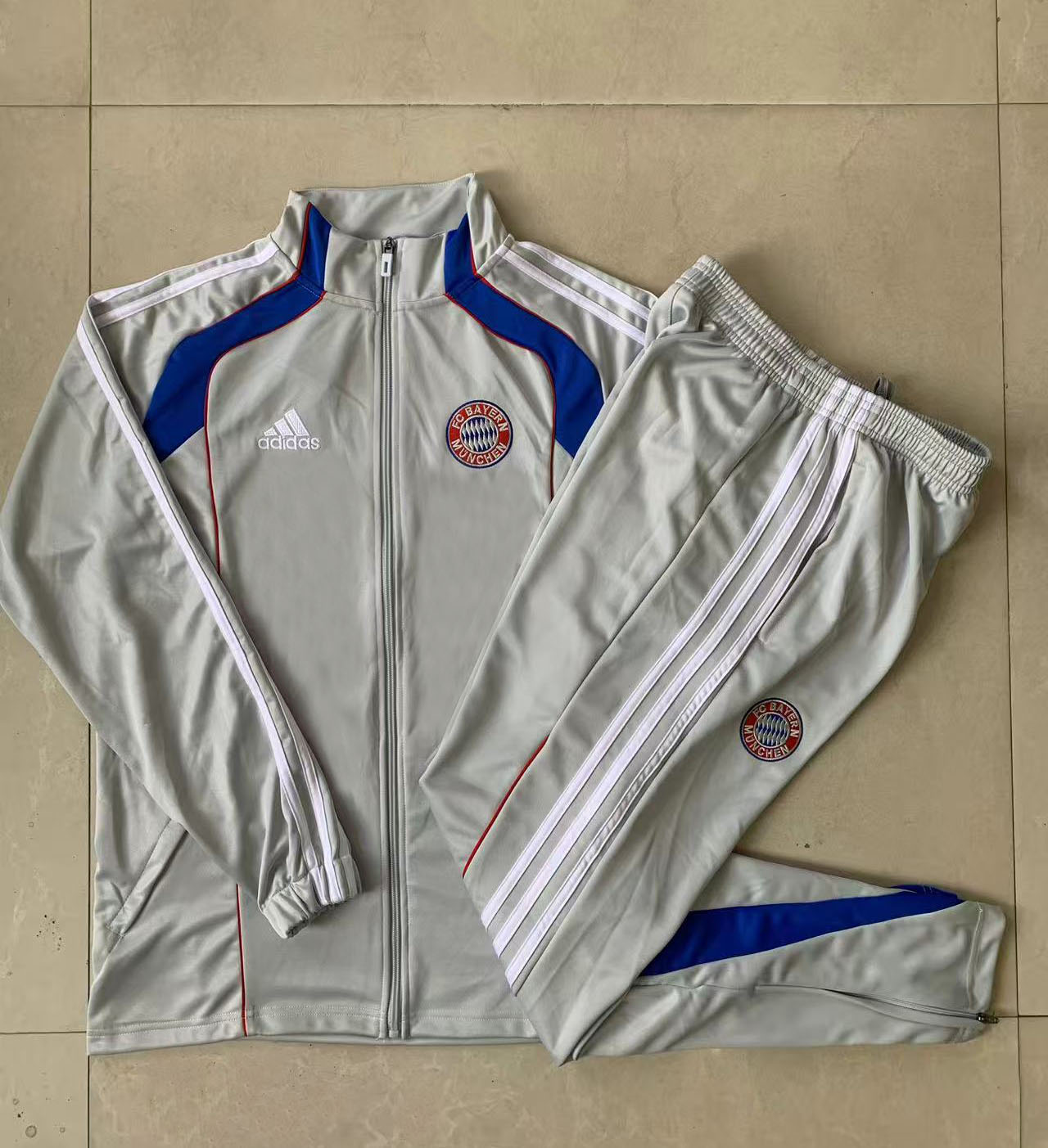 Kids Bayern Munich Training Kit (Jacket+Pants) Light Grey 2025/26 - sinoshirt