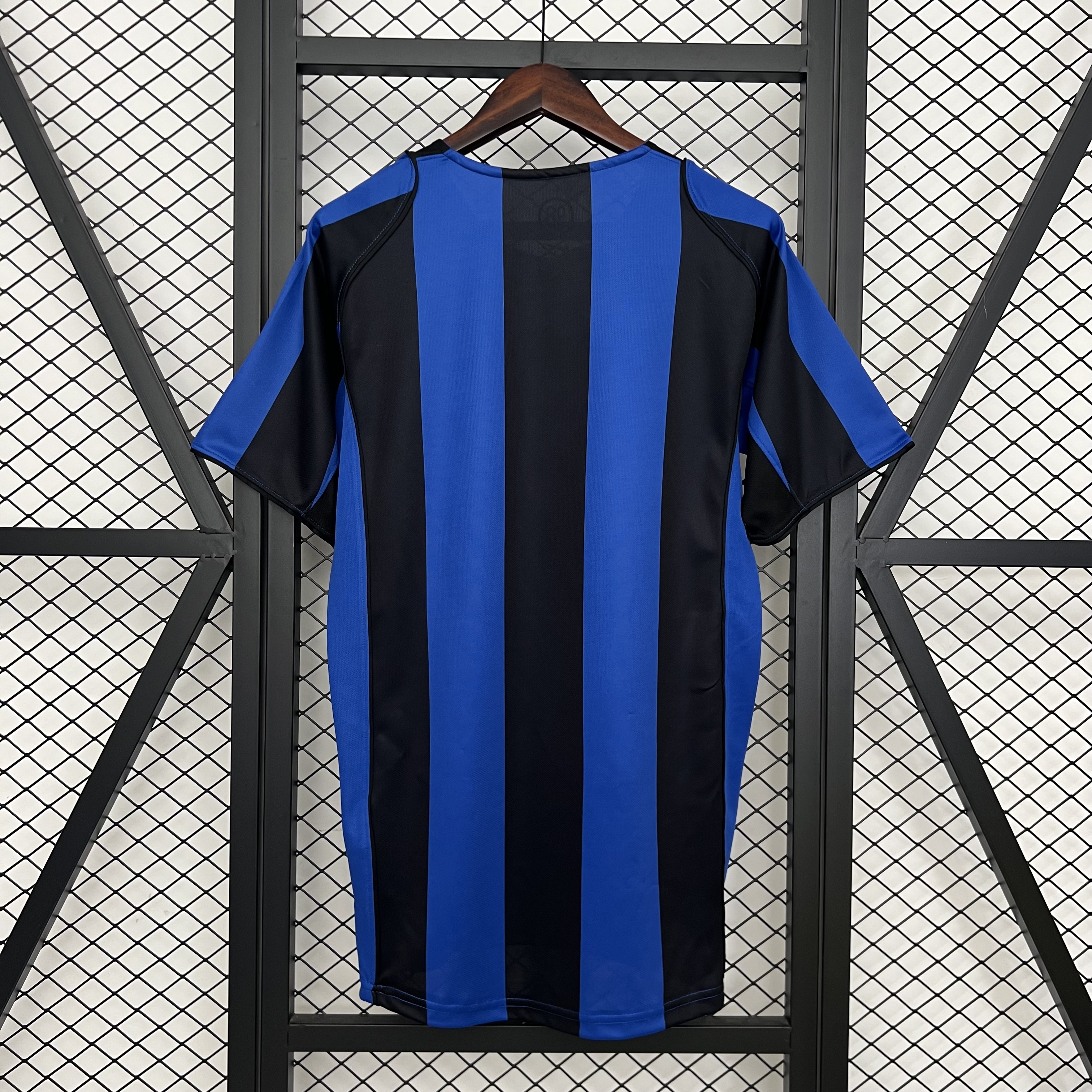 Inter Milan Retro Jersey Custom Home Soccer Jersey 2004/05 - sinoshirt