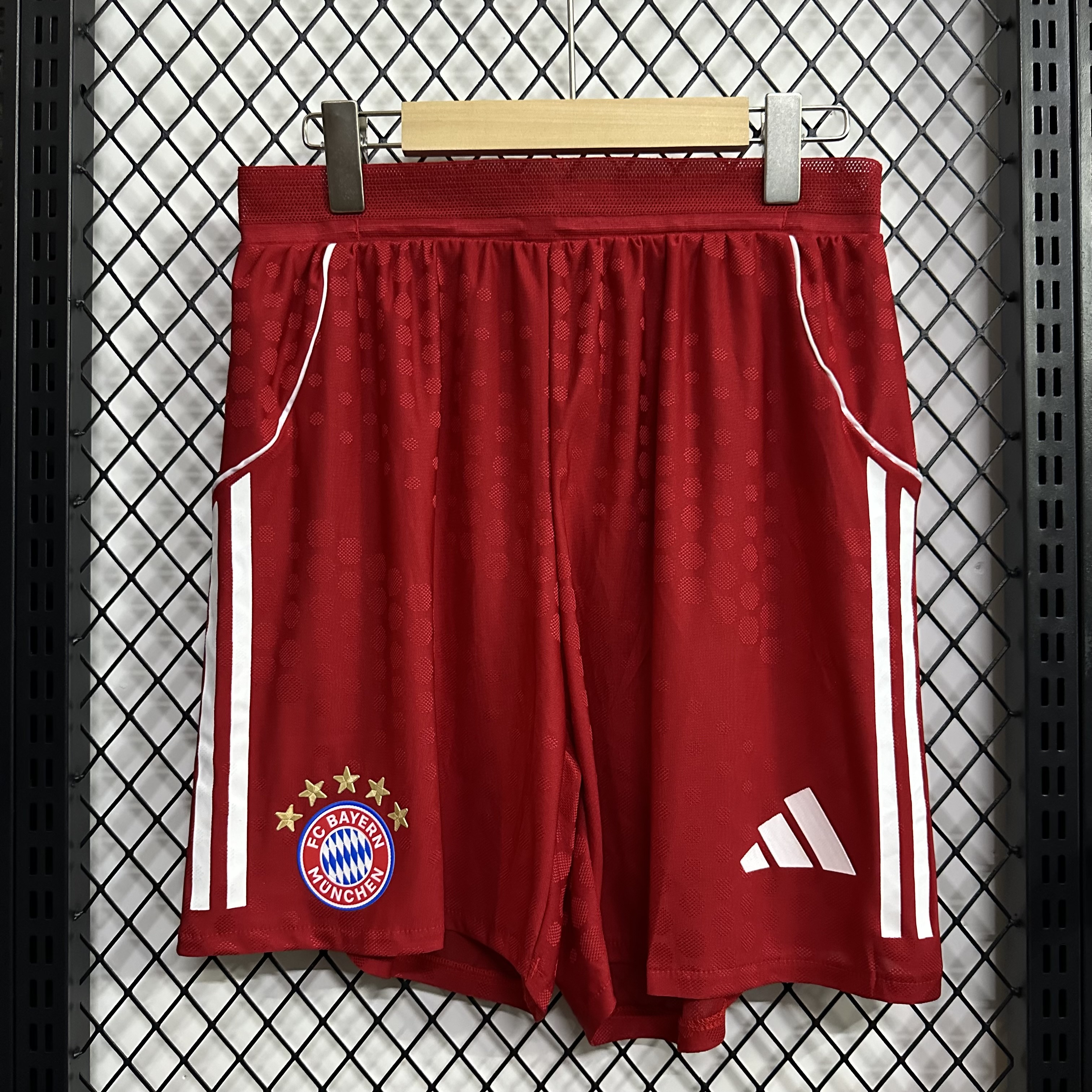 Bayern Munich Authentic Soccer Home Shorts 2025/26 - sinoshirt