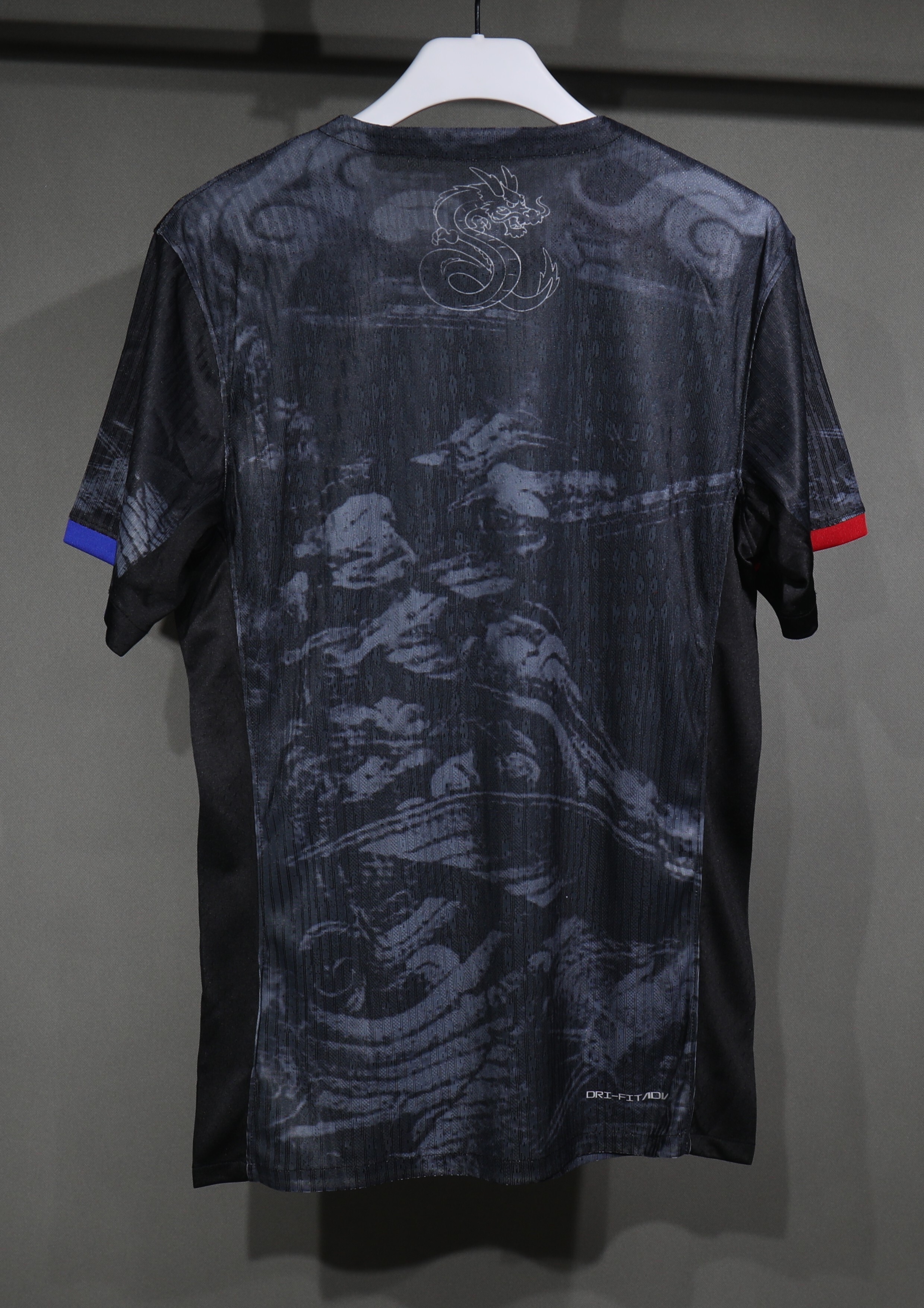 Barcelona Authentic Soccer Jersey Black Dragon Special Edition Shirt 2025/26 - sinoshirt