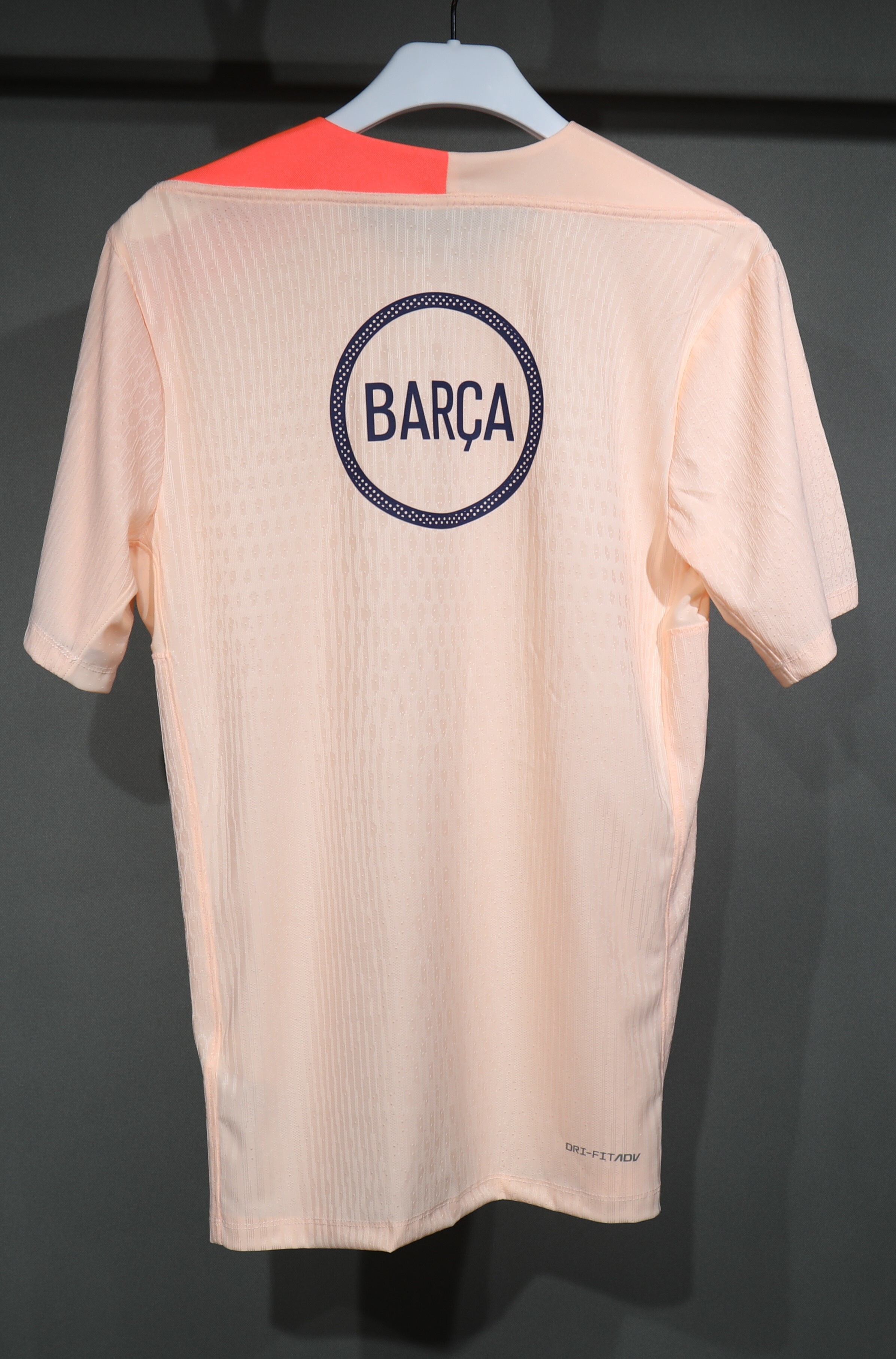 Barcelona Authentic Soccer Jersey Pink Training Shirt 2025/26 - sinoshirt