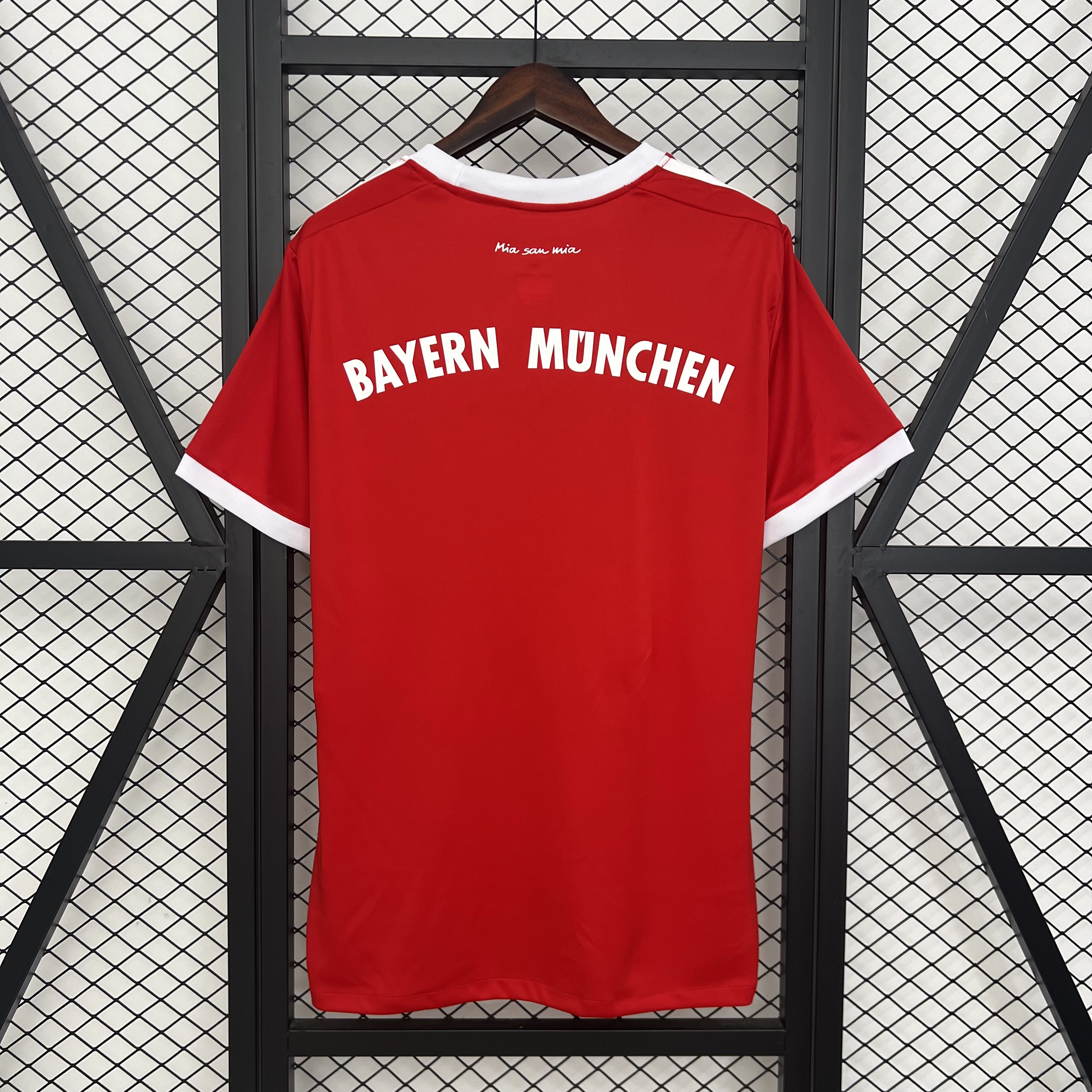 Bayern Munich Retro Jersey Home Soccer Shirt 2017-2018 - sinoshirt