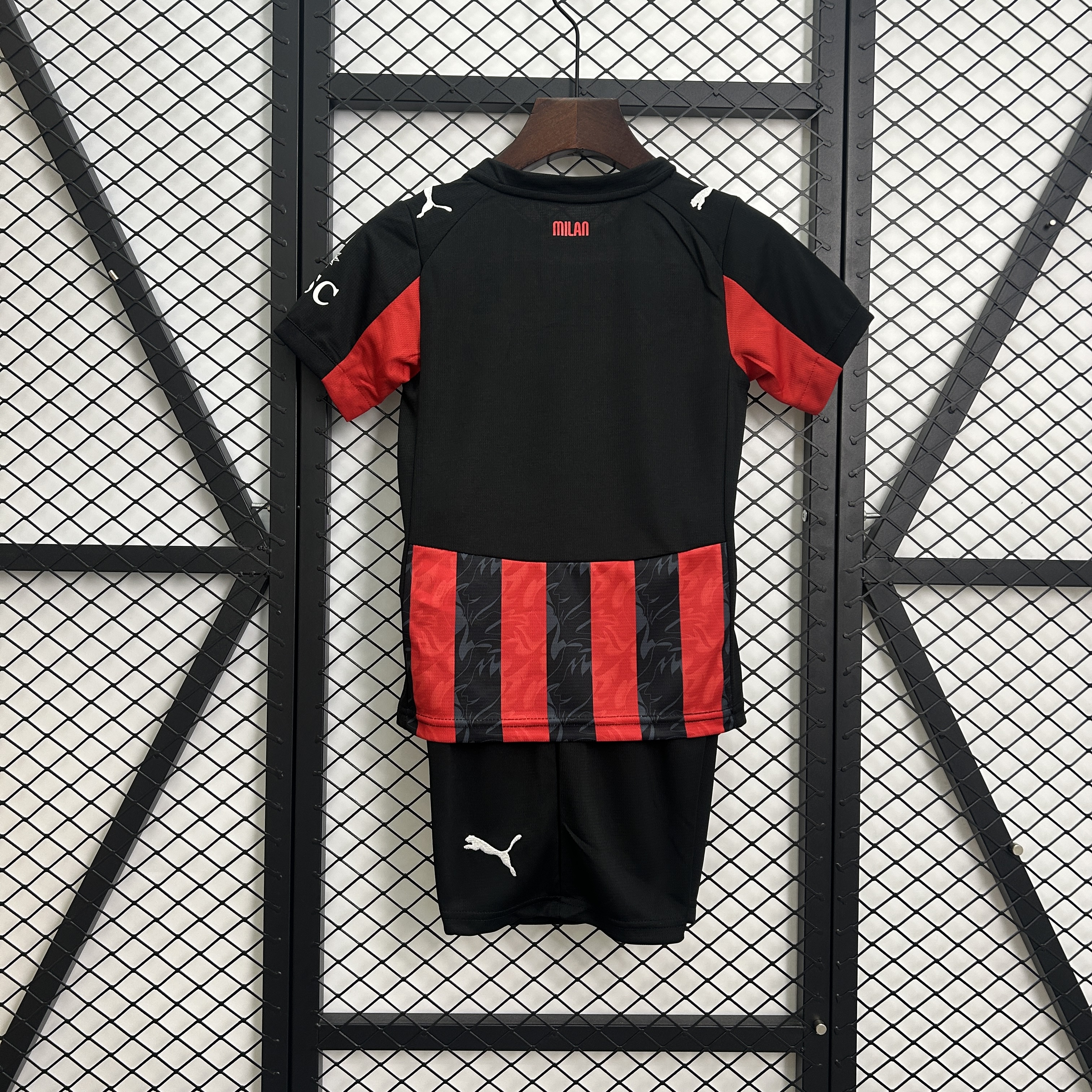 AC Milan Soccer Jersey Home Kids Kit Jersey+Shorts 2025/26 - sinoshirt