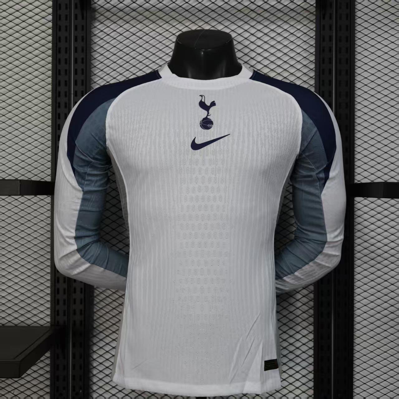 Tottenham Hotspur Authentic Football Jersey Home Long Sleeves Shirt 2025/26 - sinoshirt