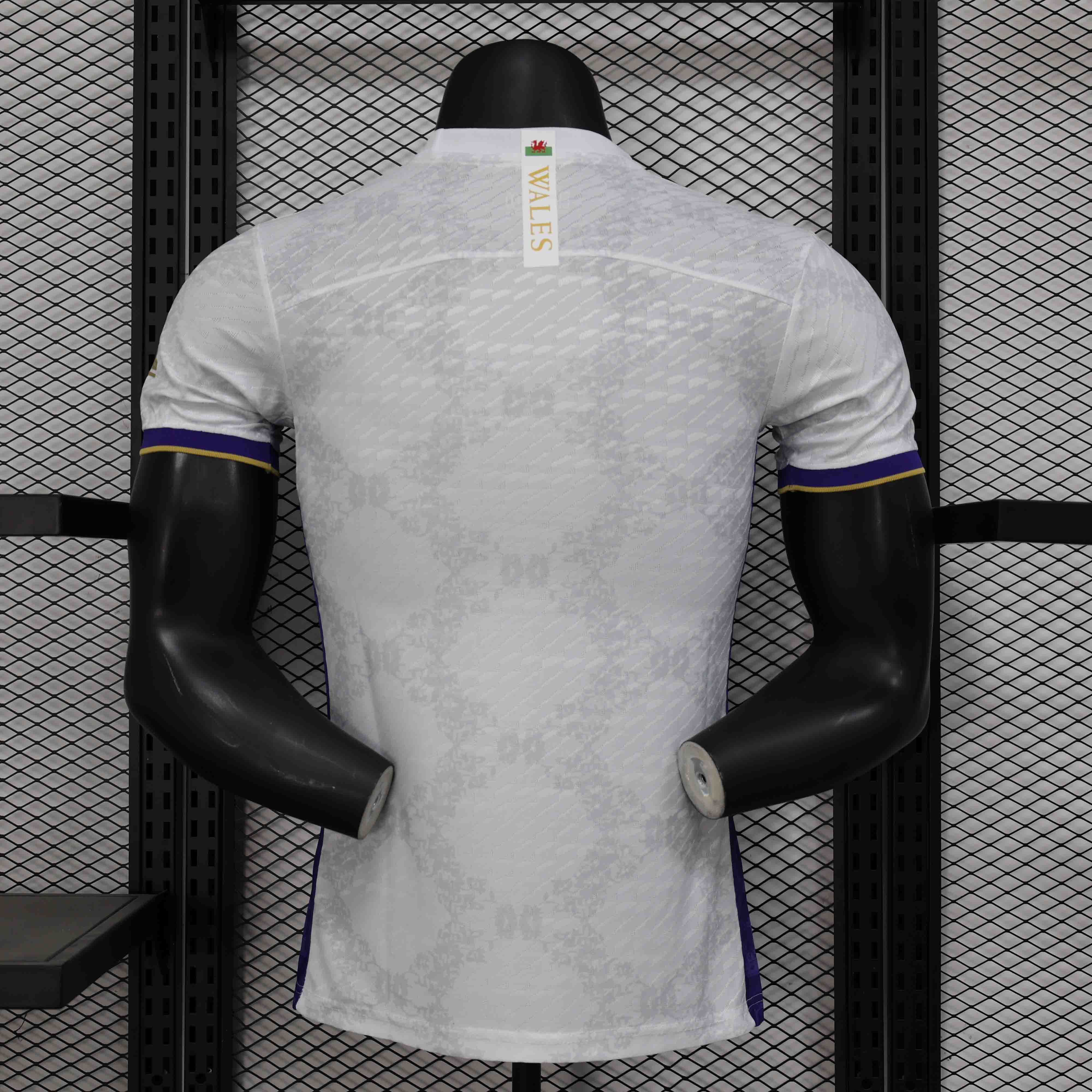 Real Madrid Authentic Soccer Jersey King Karim Special Edition Shirt 2024/25 - sinoshirt
