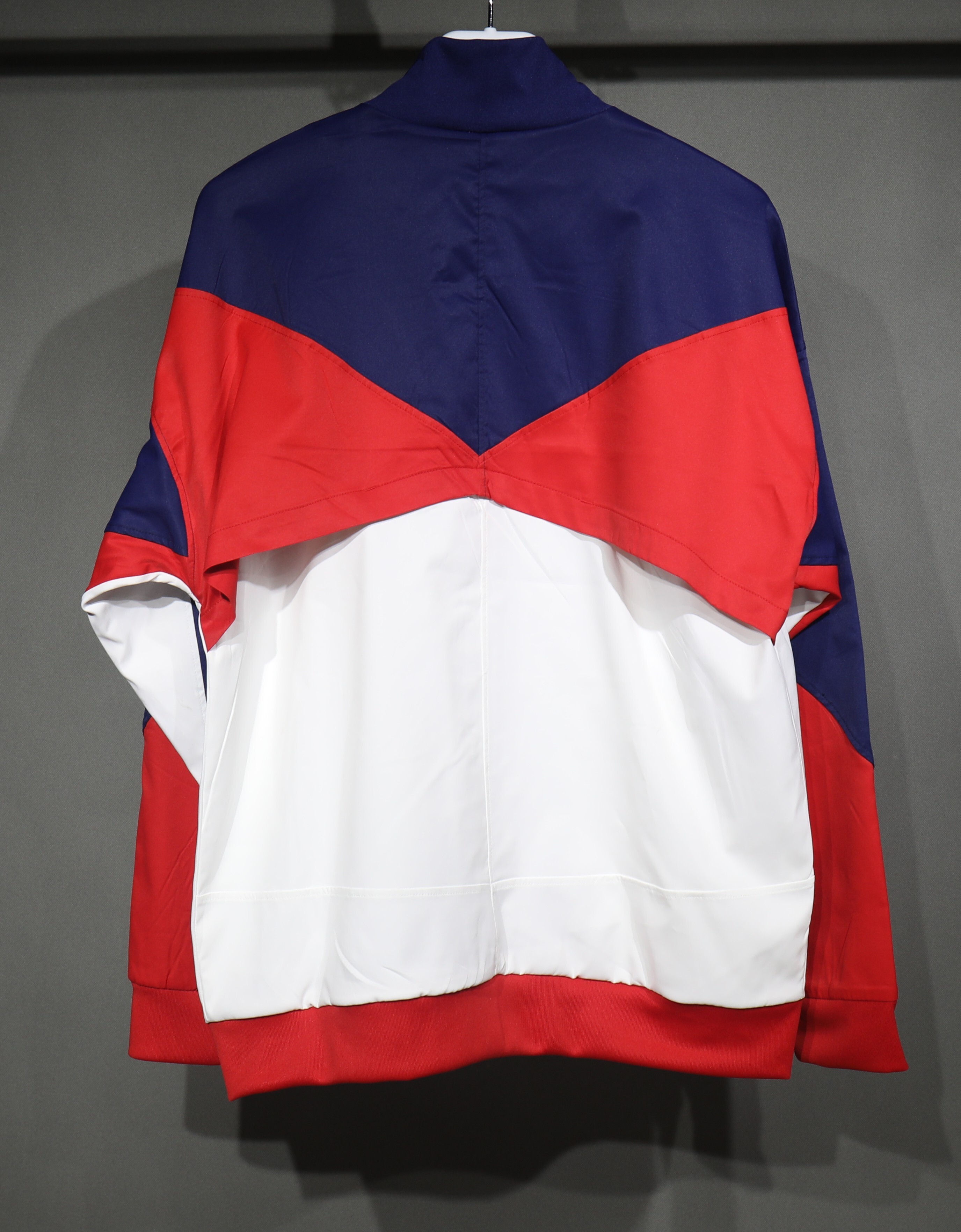 PSG Windbreaker Jacket White 2025/26 - sinoshirt