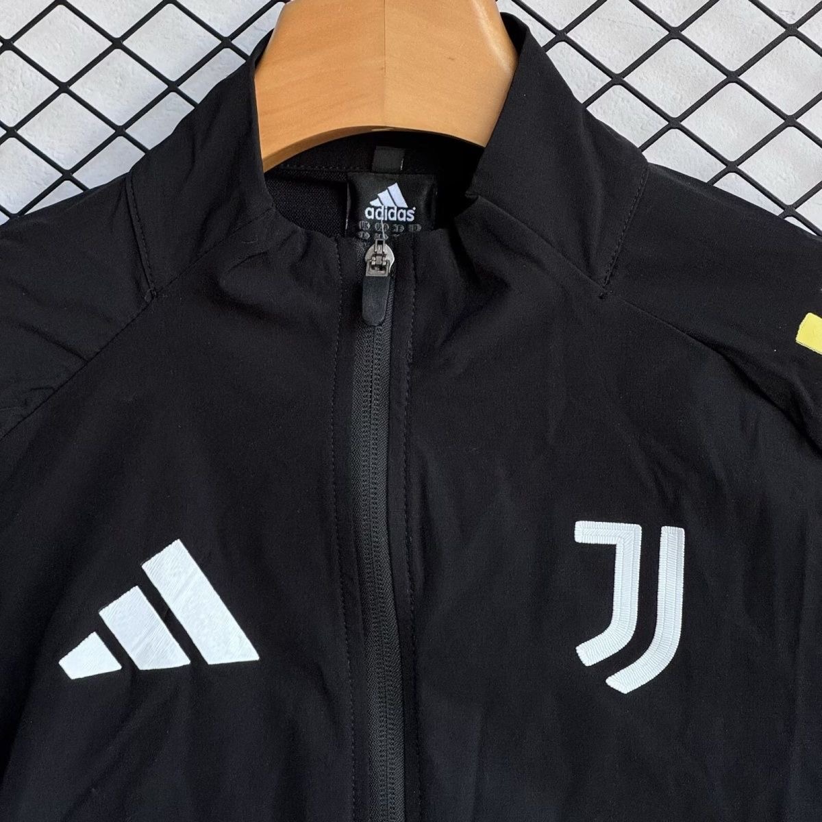 Juventus Windbreaker With Pants 2025/26 - sinoshirt