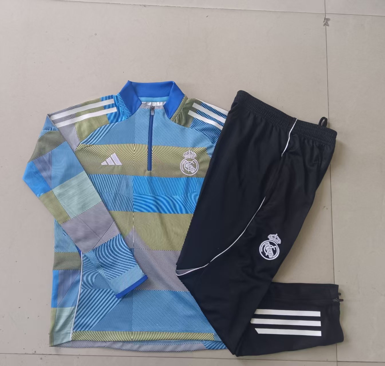 Kids Real Madrid Training Kit (Sweatshirt+Pants) Green 2025/26 - sinoshirt