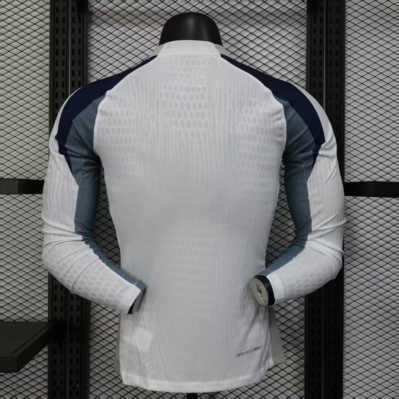 Tottenham Hotspur Authentic Football Jersey Home Long Sleeves Shirt 2025/26 - sinoshirt