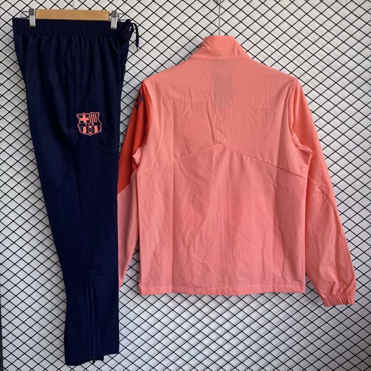 Barcelona Windbreaker With Pants Pink 2025/26 - sinoshirt