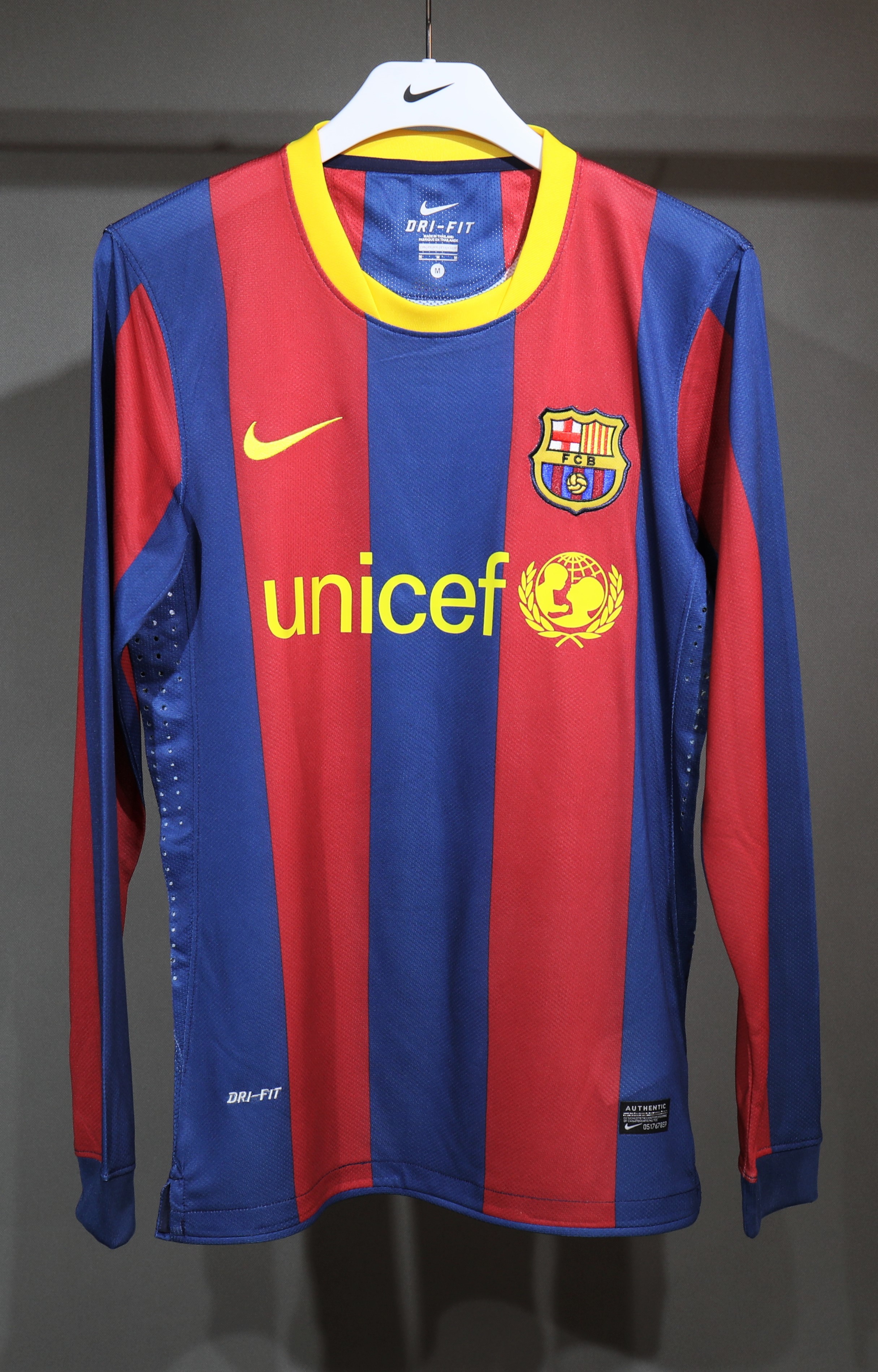 Authentic Barcelona Retro Jersey Home Long Sleeve Soccer Shirt 2010-11 - sinoshirt