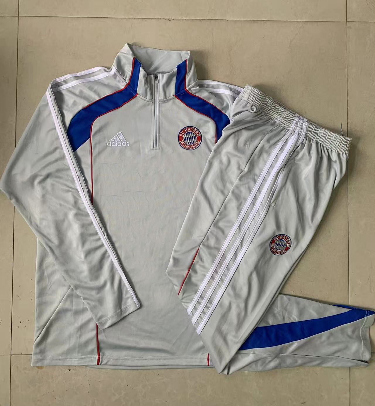 Kids Bayern Munich Training Kit (Sweatshirt+Pants) Light Grey 2025/26 - sinoshirt