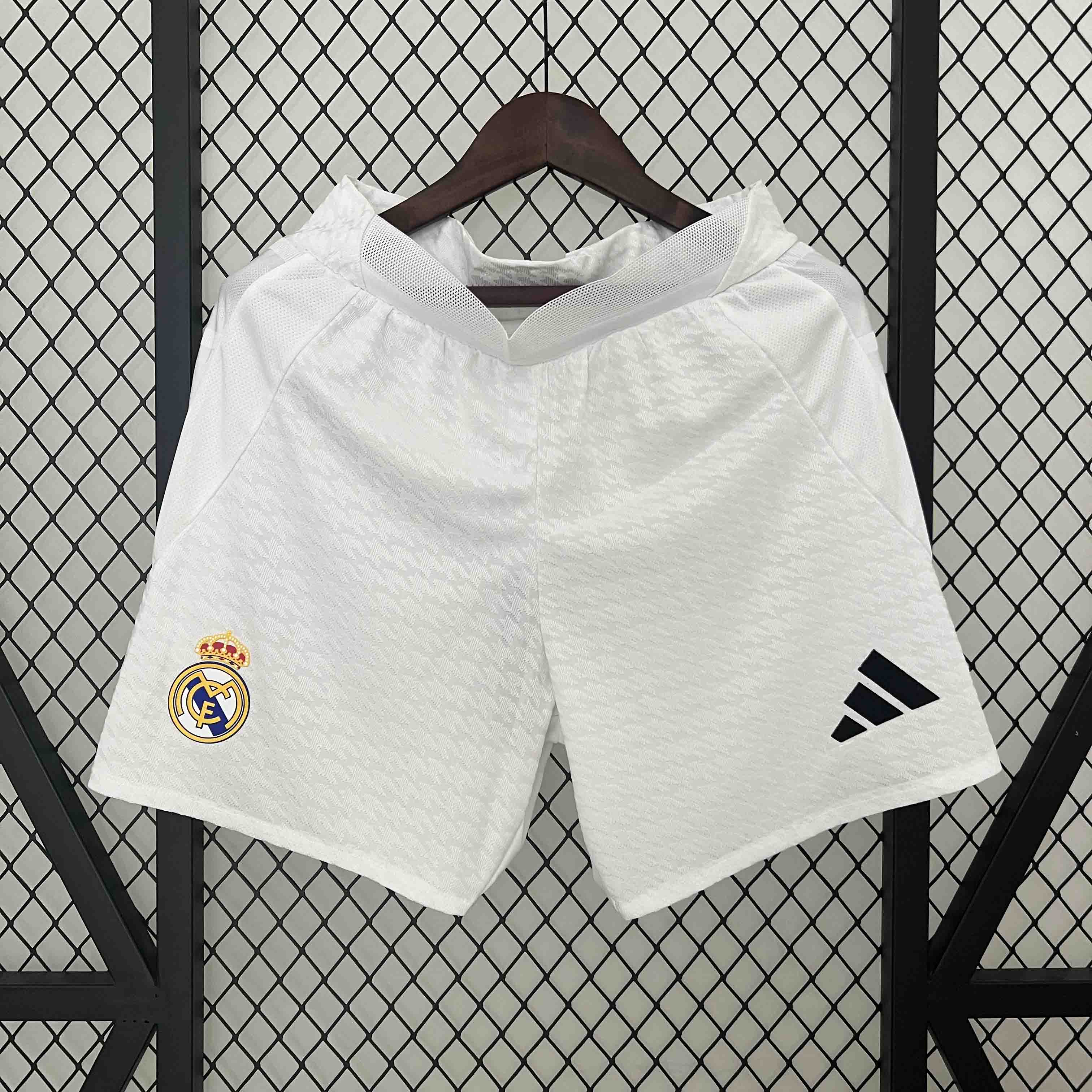 Real Madrid Authentic Soccer Home Shorts 2024/25 - sinoshirt