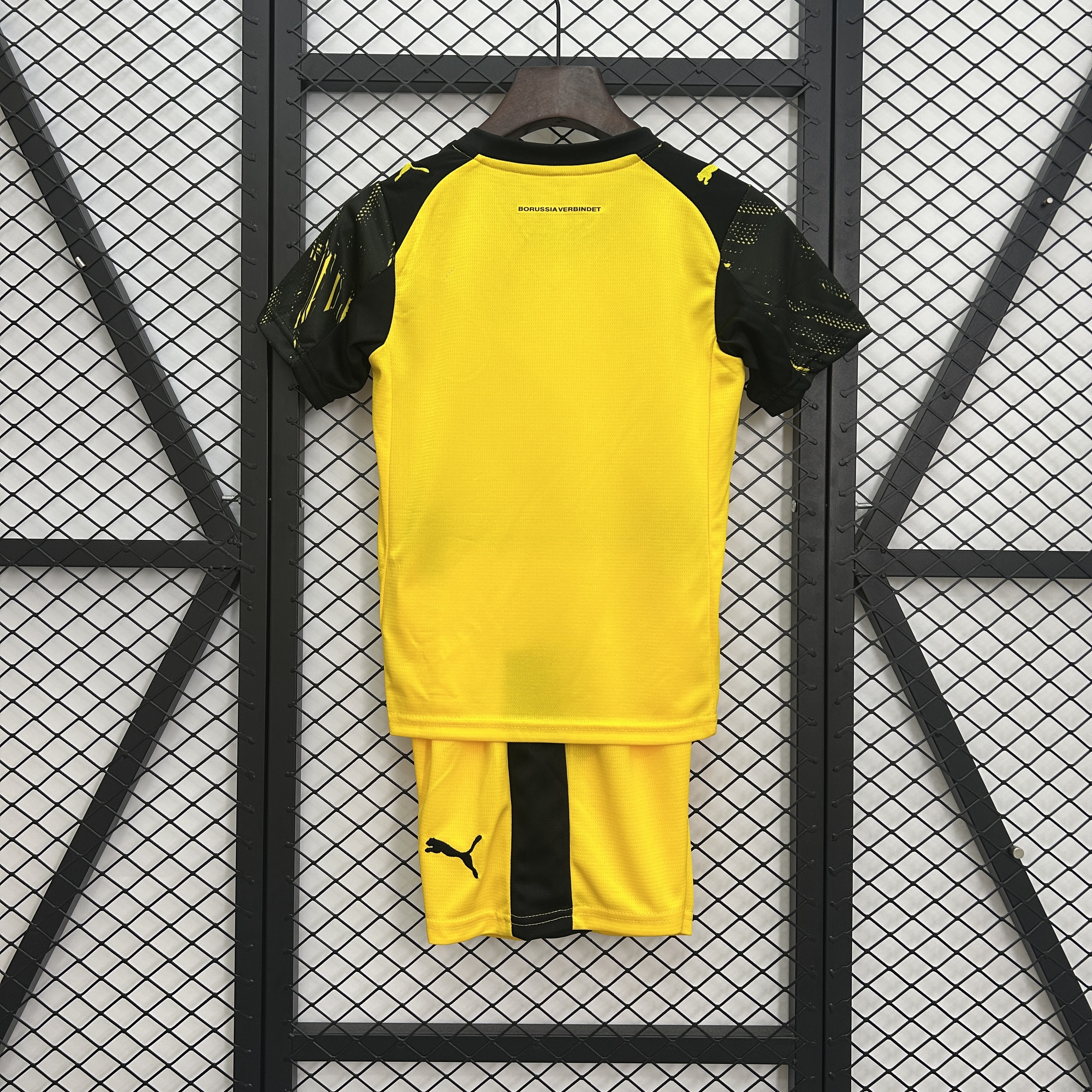 Borussia Dortmund Home Kids Kit Jersey+Shorts 2025/26 - sinoshirt