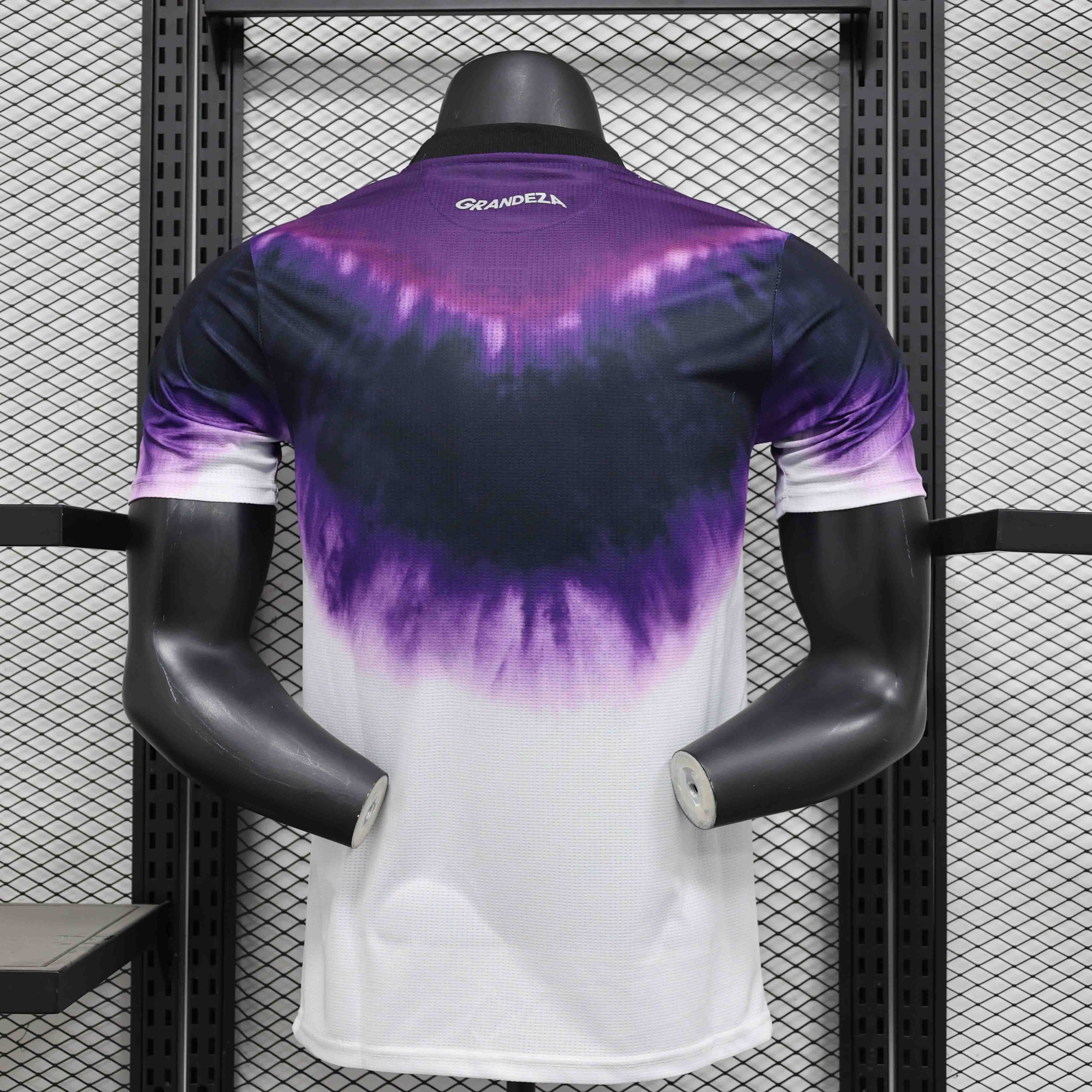 Real Madrid Authentic Soccer Jersey New Year Special Edition Shirt 2025/26 - sinoshirt