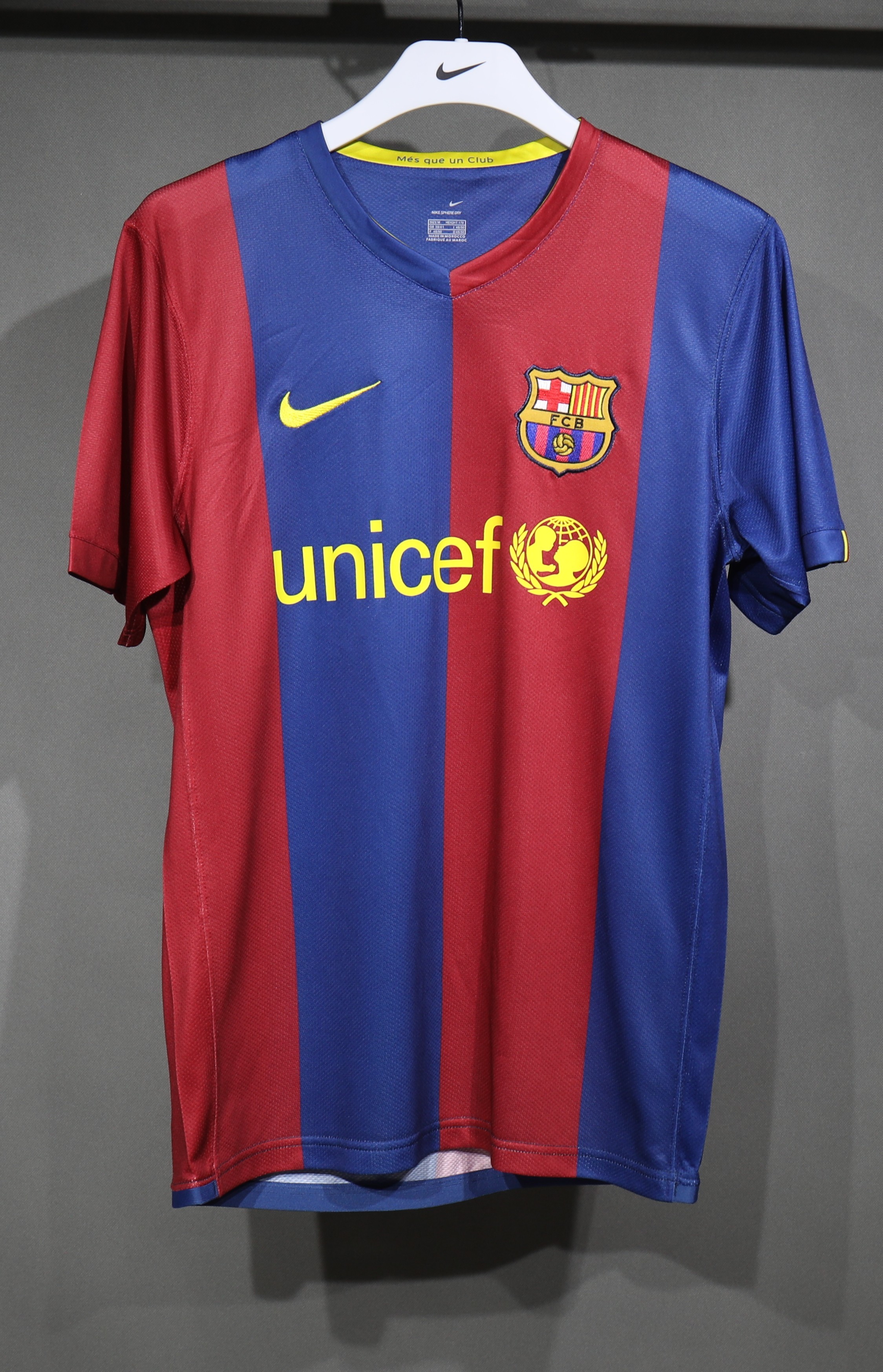 Authentic Barcelona Retro Jersey Home Soccer Shirt 2006-07 - sinoshirt