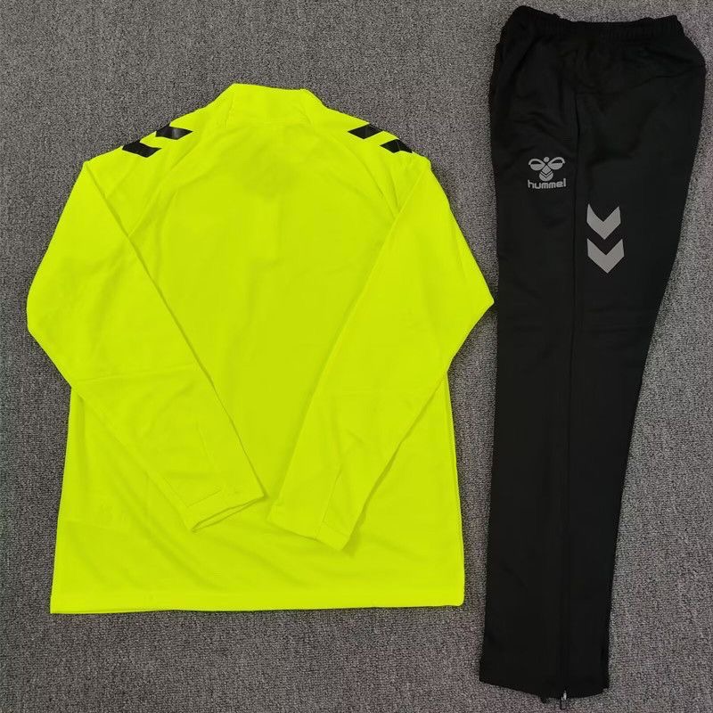 Kids Real Betis Training Kit (Sweatshirt+Pants) Yellow 2025/26 - sinoshirt