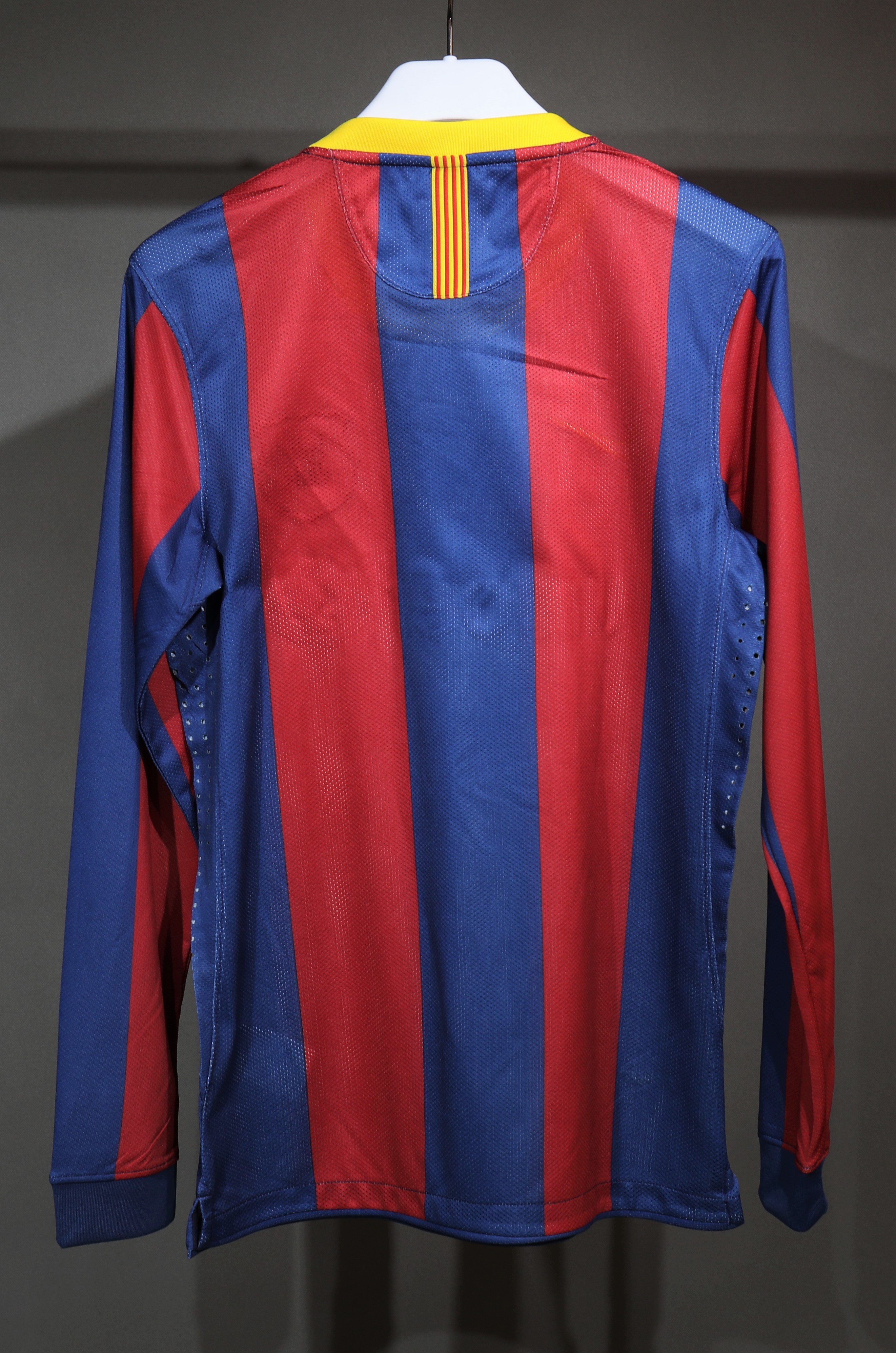 Authentic Barcelona Retro Jersey Home Long Sleeve Soccer Shirt 2010-11 - sinoshirt