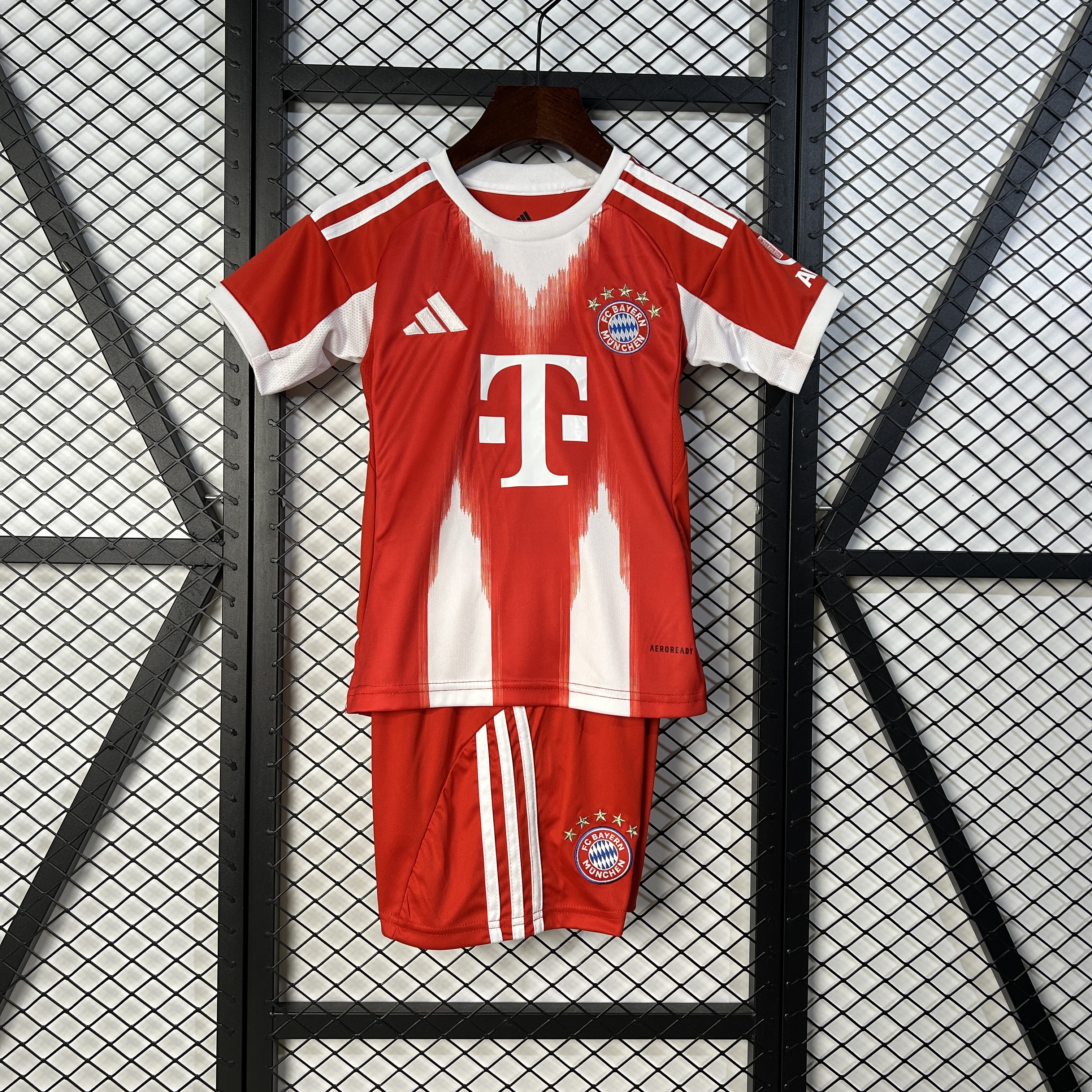 Bayern Munich Home Kids Kit Jerseys+Shorts 2025/26 - sinoshirt
