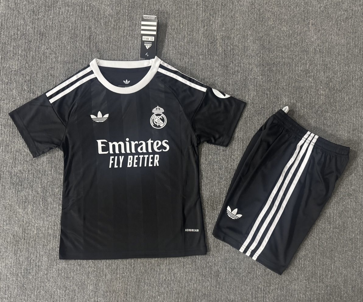 Real Madrid Soccer Jersey Black Goalkeeper Kids Kit Jersey+Shorts 2025/26 - sinoshirt