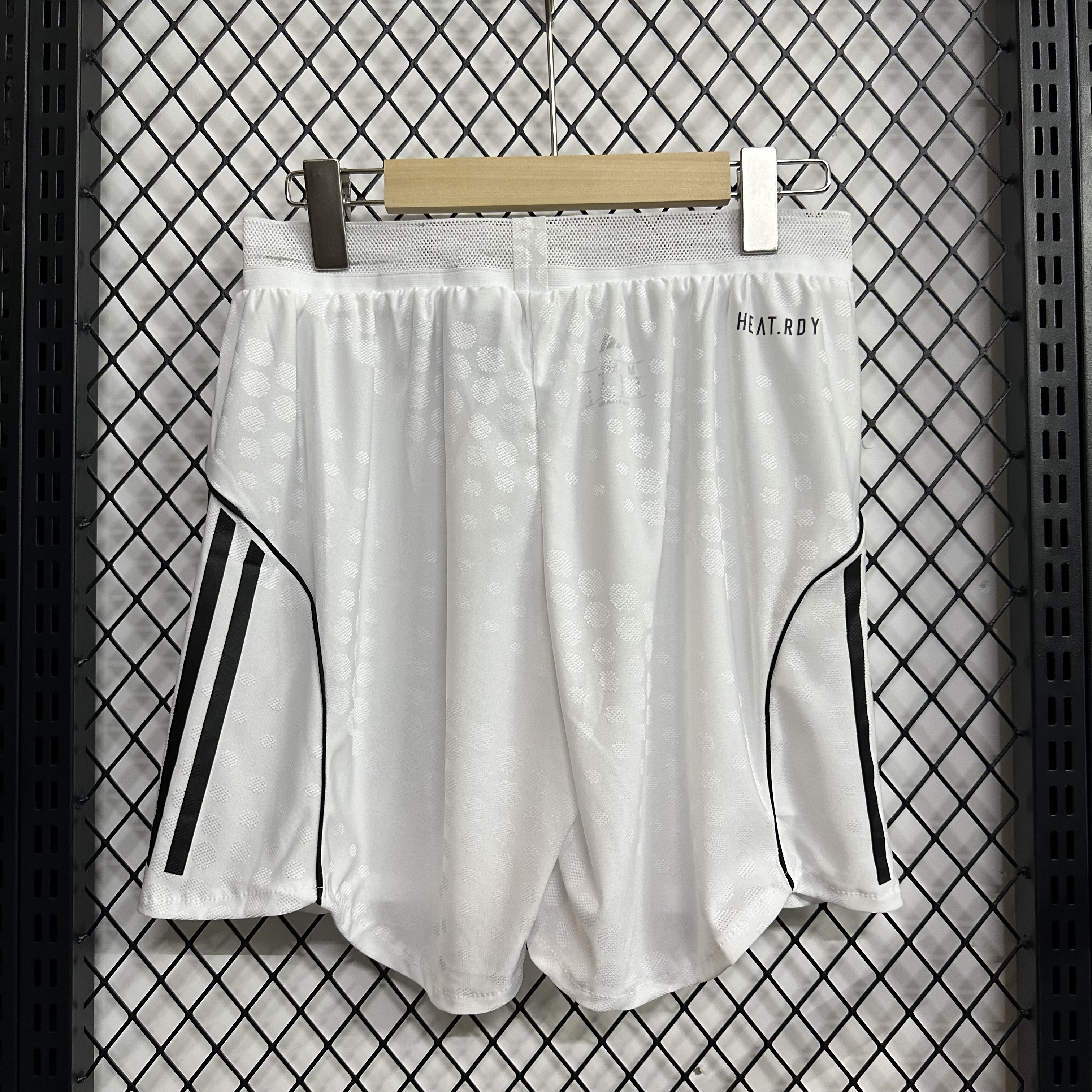 Manchester United Authentic Home Shorts 2025/26 - sinoshirt
