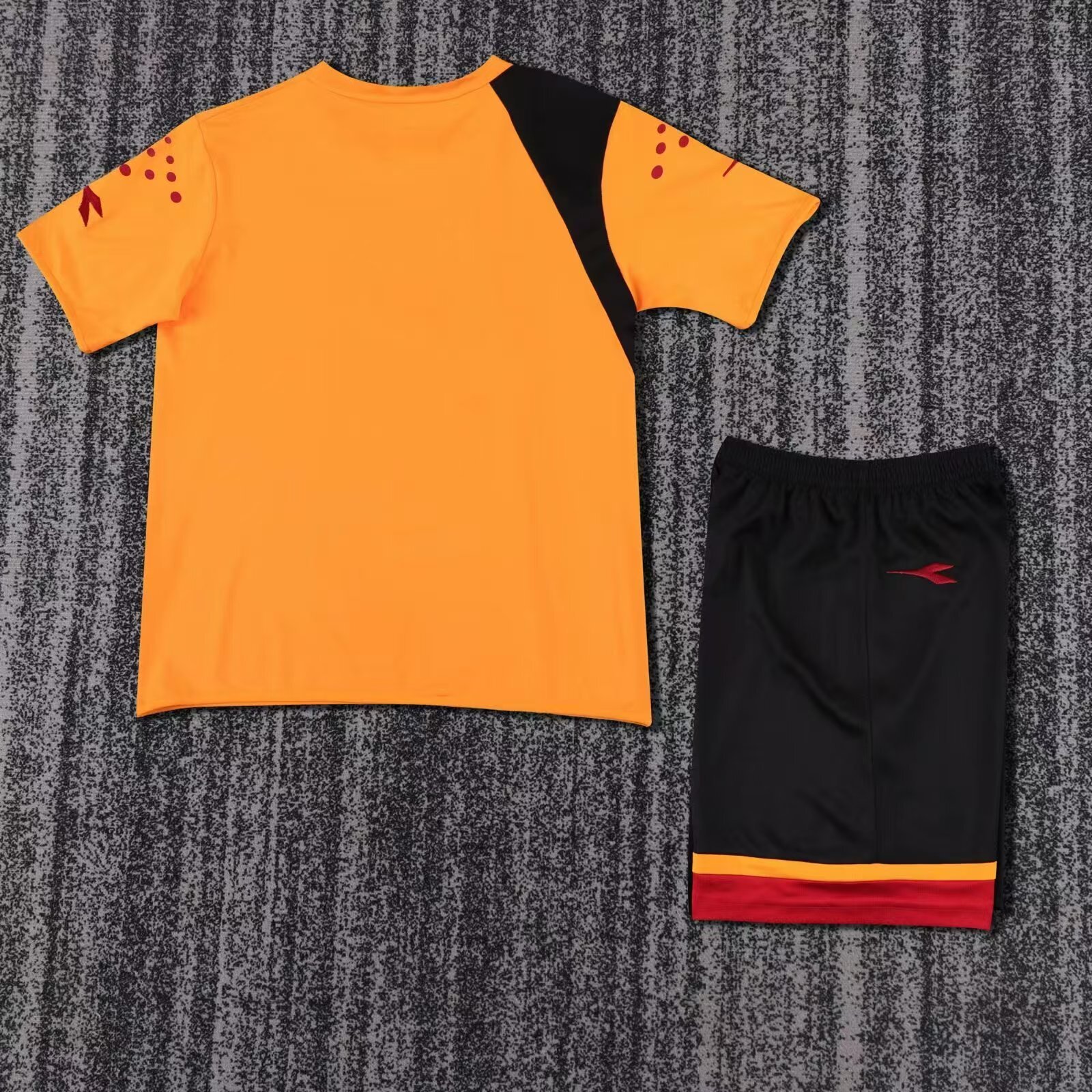 Roma Retro Soccer Jersey Home Kids Kit Jersey+Shorts 2005/06 - sinoshirt