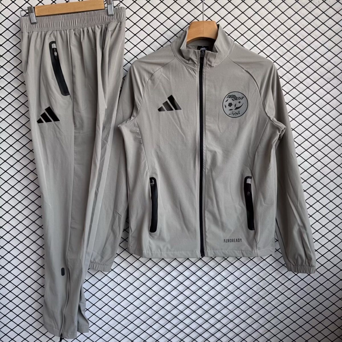 Algeria Windbreaker With Pants Gray 2026 World Cup - sinoshirt