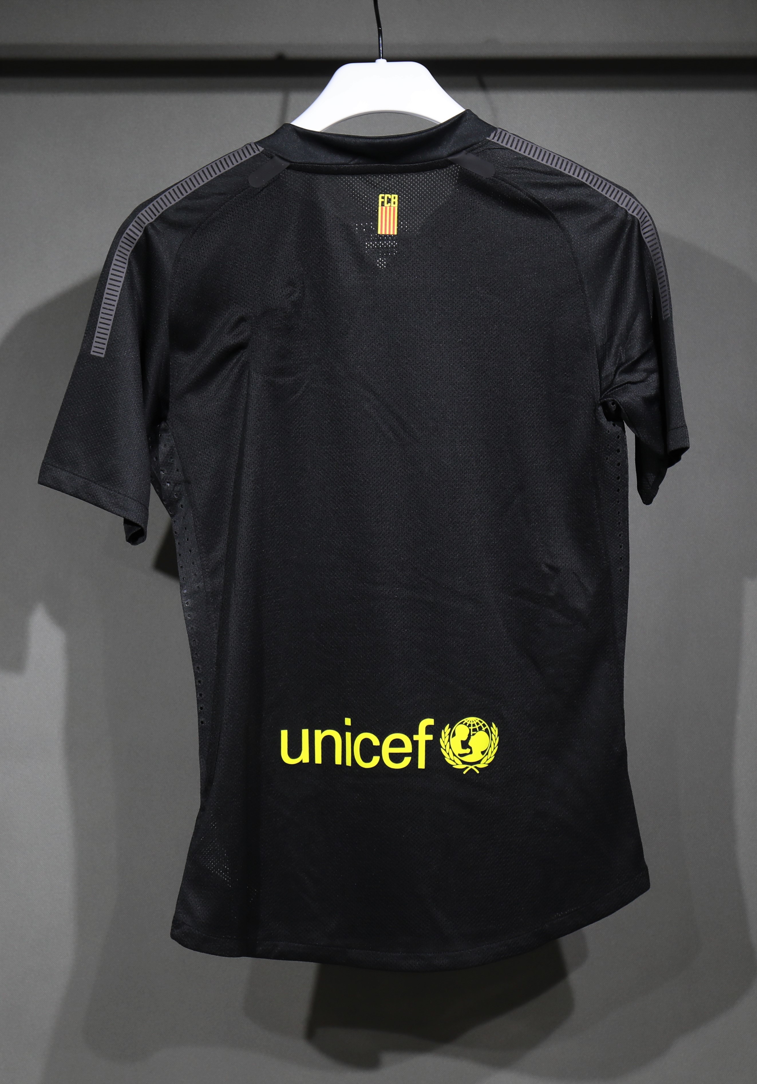 Authentic Barcelona Retro Jersey Away Soccer Shirt 2011-12 - sinoshirt