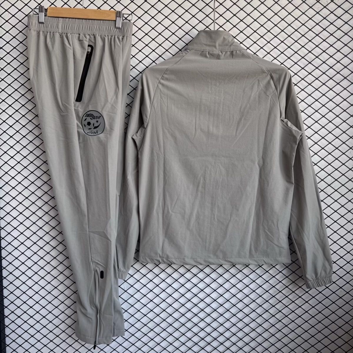 Algeria Windbreaker With Pants Gray 2026 World Cup - sinoshirt