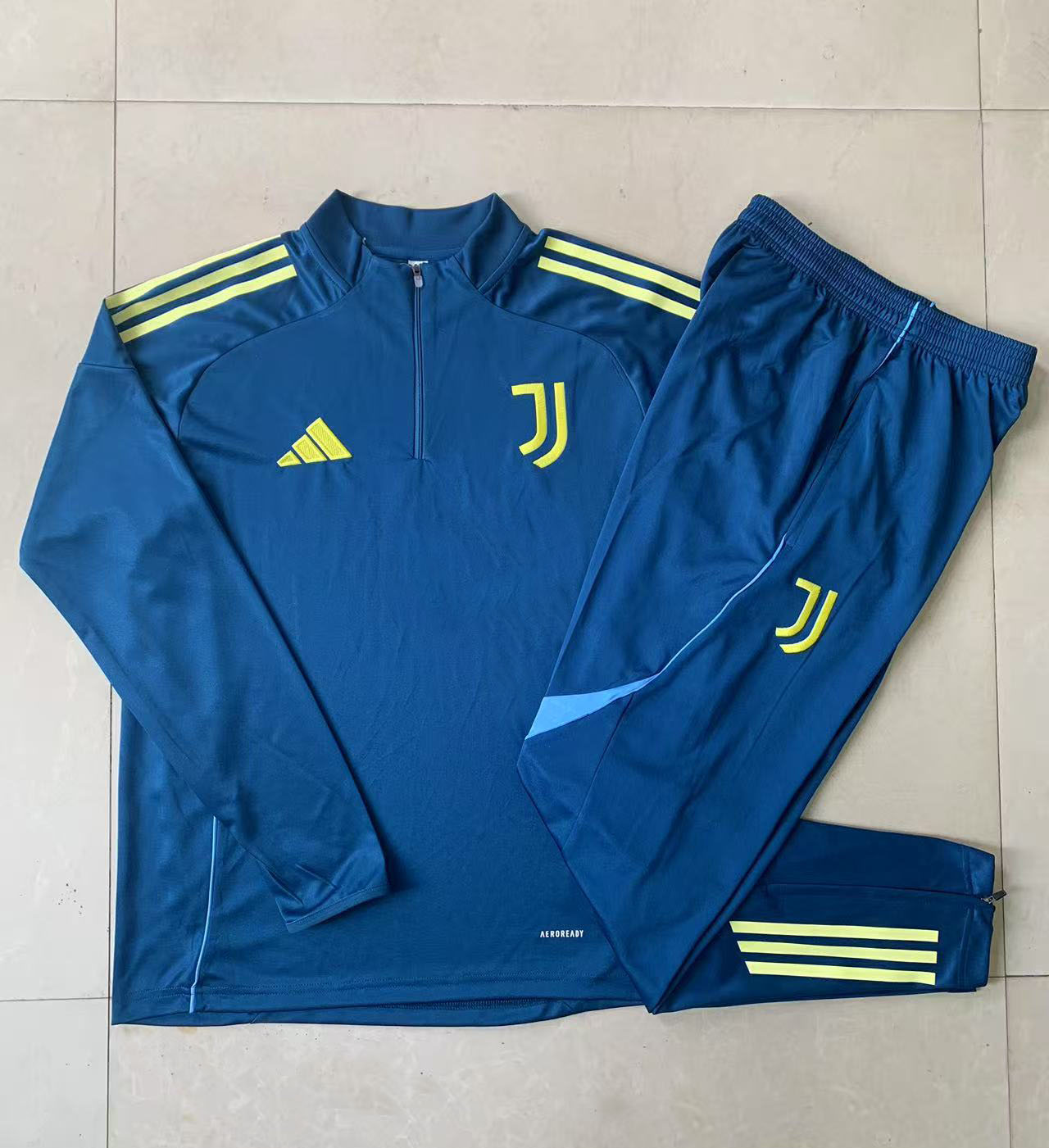 Kids Juventus Training Kit (Sweatshirt+Pants) Indigo Blue 2025/26 - sinoshirt