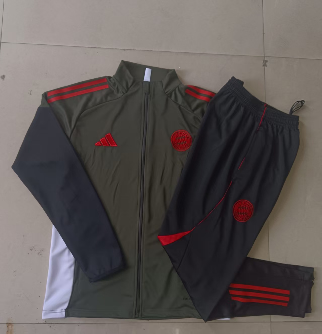 Kids Bayern Munich Training Kit (Jacket+Pants) Deep Green 2025/26 - sinoshirt
