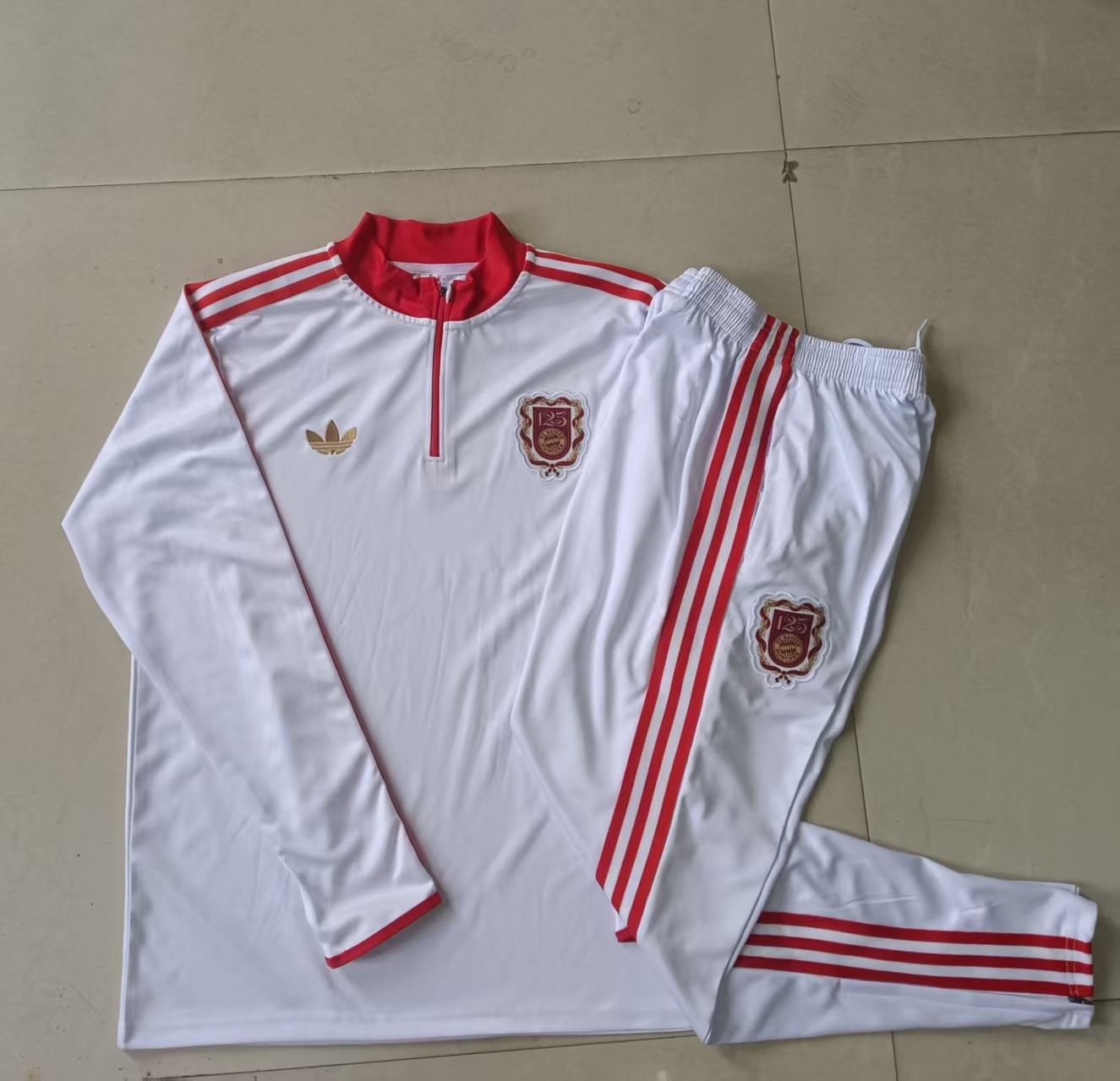 Kids Bayern Munich Training Kit (Sweatshirt+Pants) White 2025/26 - 125th Anniversary - sinoshirt