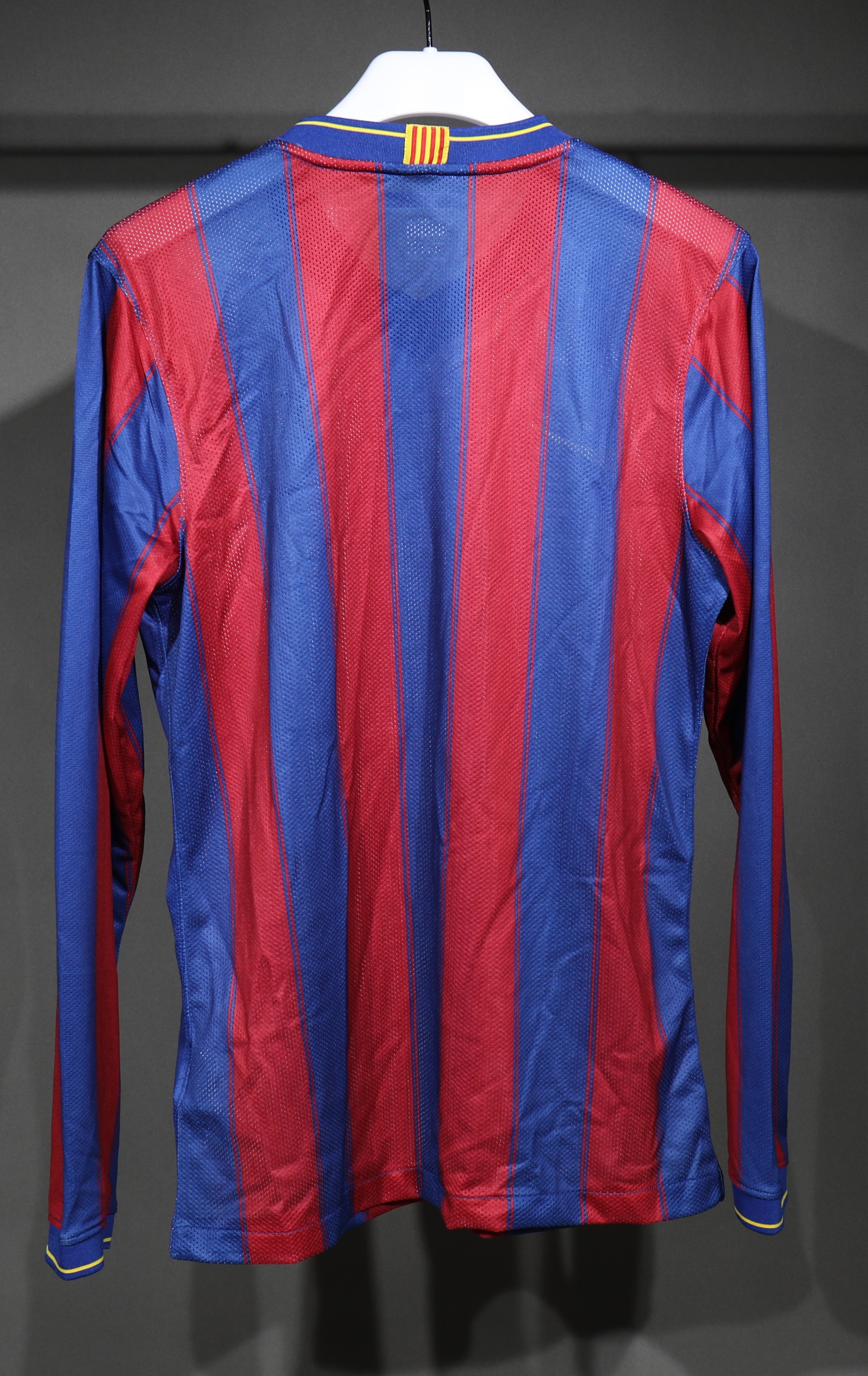 Authentic Barcelona Retro Jersey Home Long Sleeve Soccer Shirt 2009-10 - sinoshirt