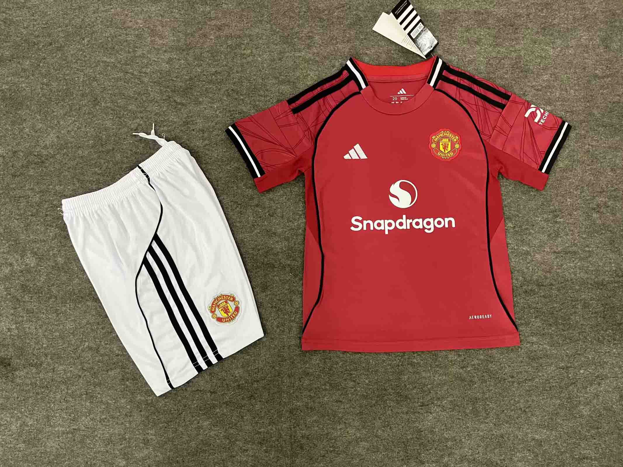 Manchester United Home Kids Kit Jersey+Shorts 2025/26 - sinoshirt