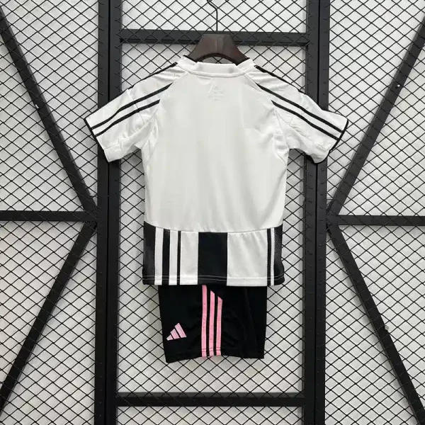 Juventus Soccer Jersey Home Kids Kit Jersey+Shorts 2025/26 - sinoshirt