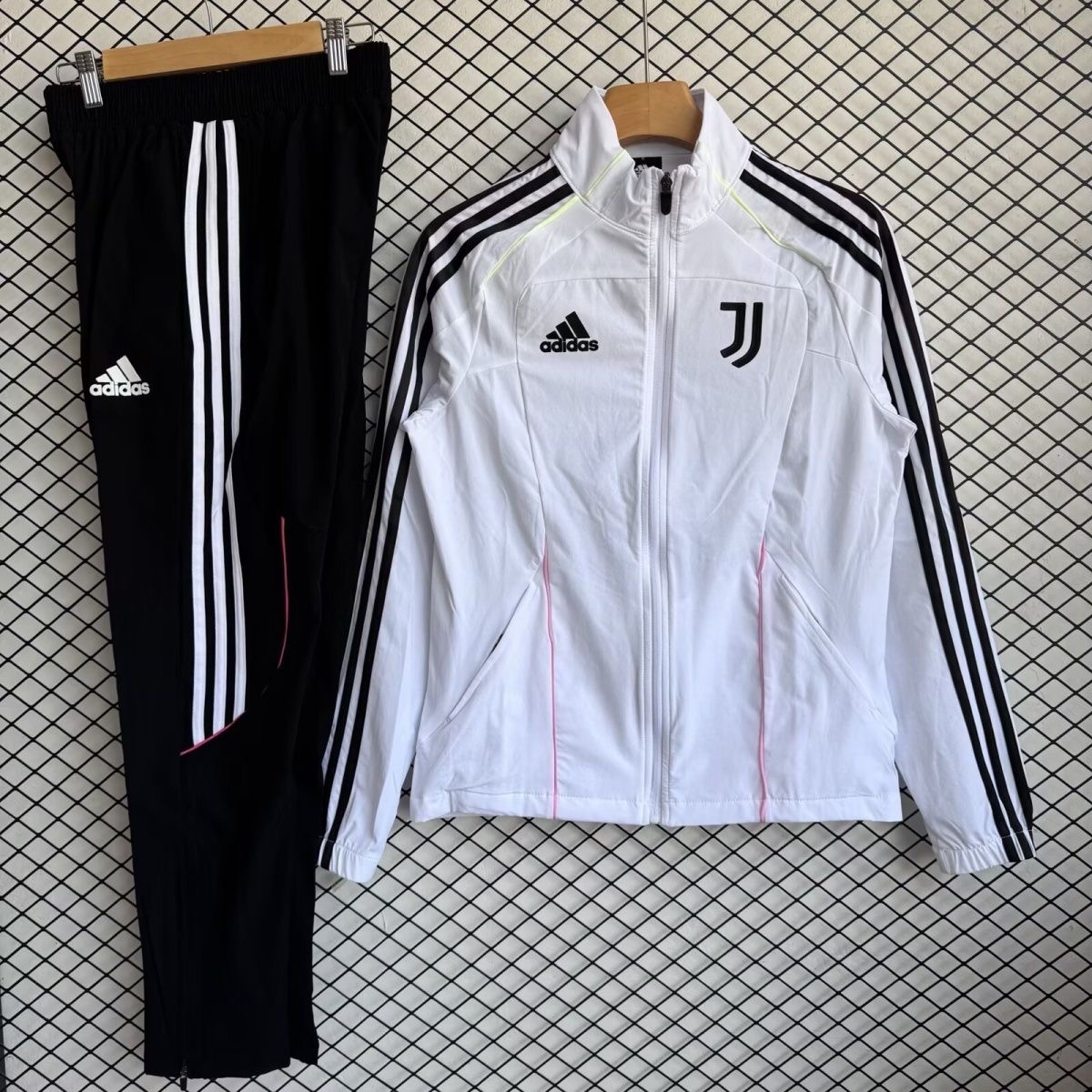 Juventus Windbreaker With Pants White 2025/26 - sinoshirt