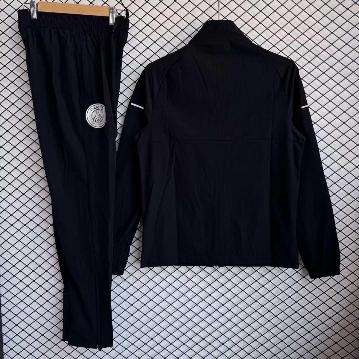 PSG Windbreaker With Pants White 2025/26 - sinoshirt