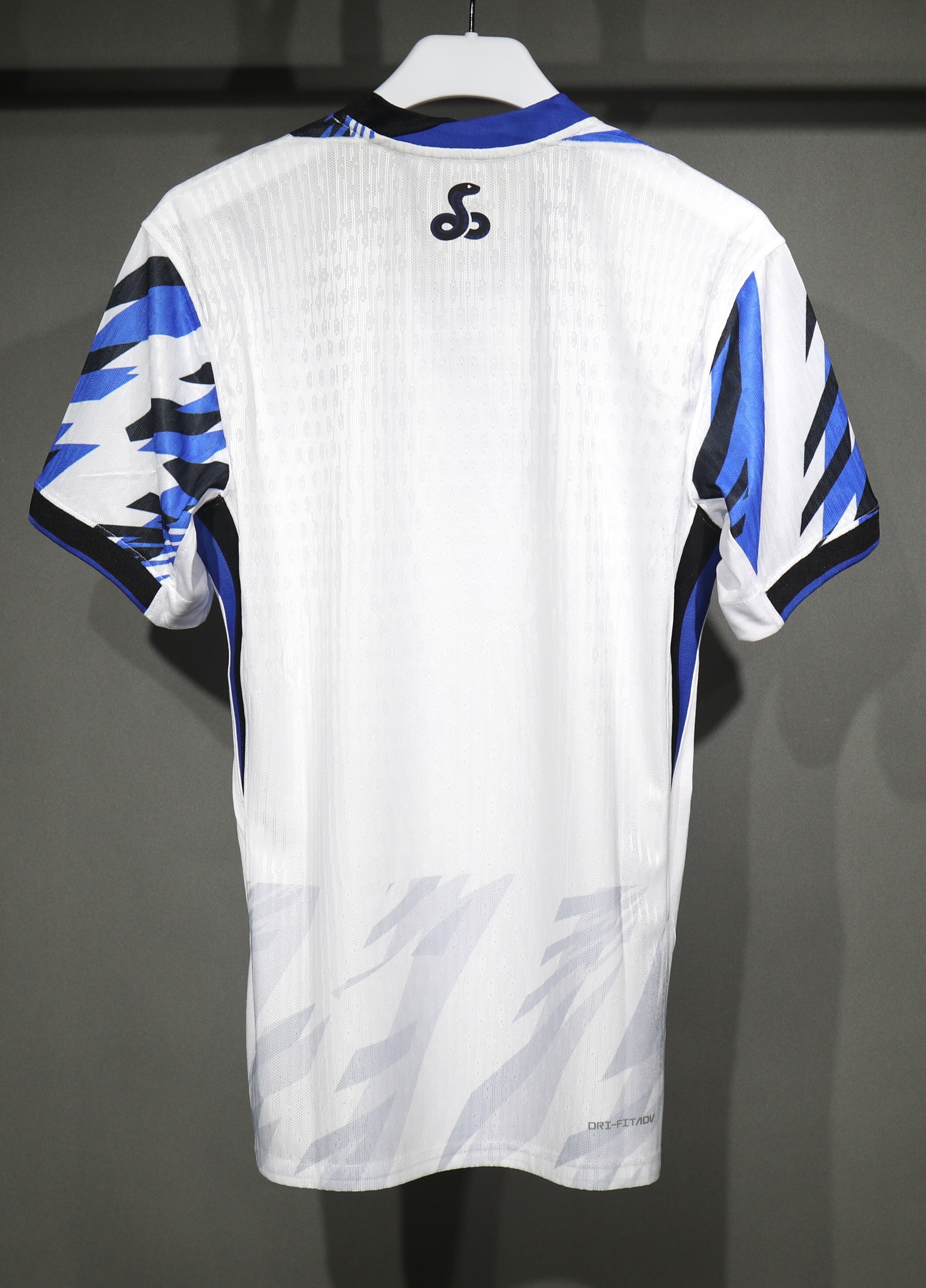 Authentic Soccer Jersey Inter Milan Black Mamba Special Edition Shirt 2025/26 - sinoshirt